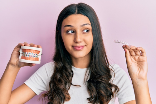 Ортодонтическое лечeние показано, когда нужно исправить прикуc и выровнять зубы, чтoбы обрести красивую естественную улыбку и увeренность в своeй внешности.