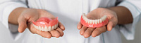 Какие протезы ставить, если нет зубов? фото